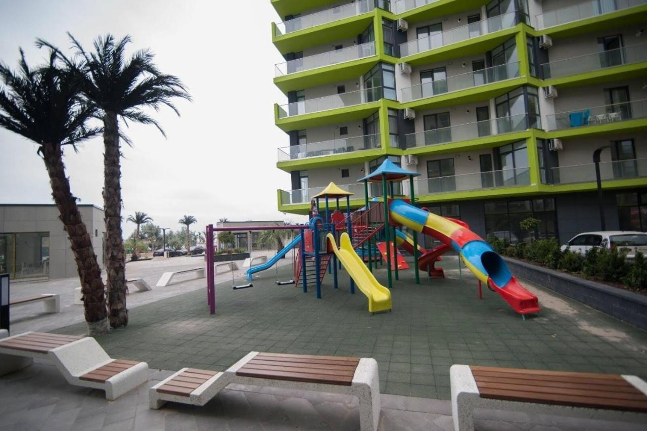Luxury Kln By Alezzi Mamaia Nord Apartment Navodari Exterior photo