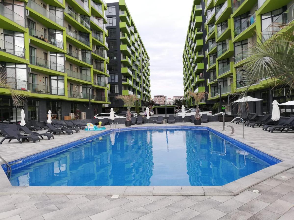 Luxury Kln By Alezzi Mamaia Nord Apartment Navodari Exterior photo