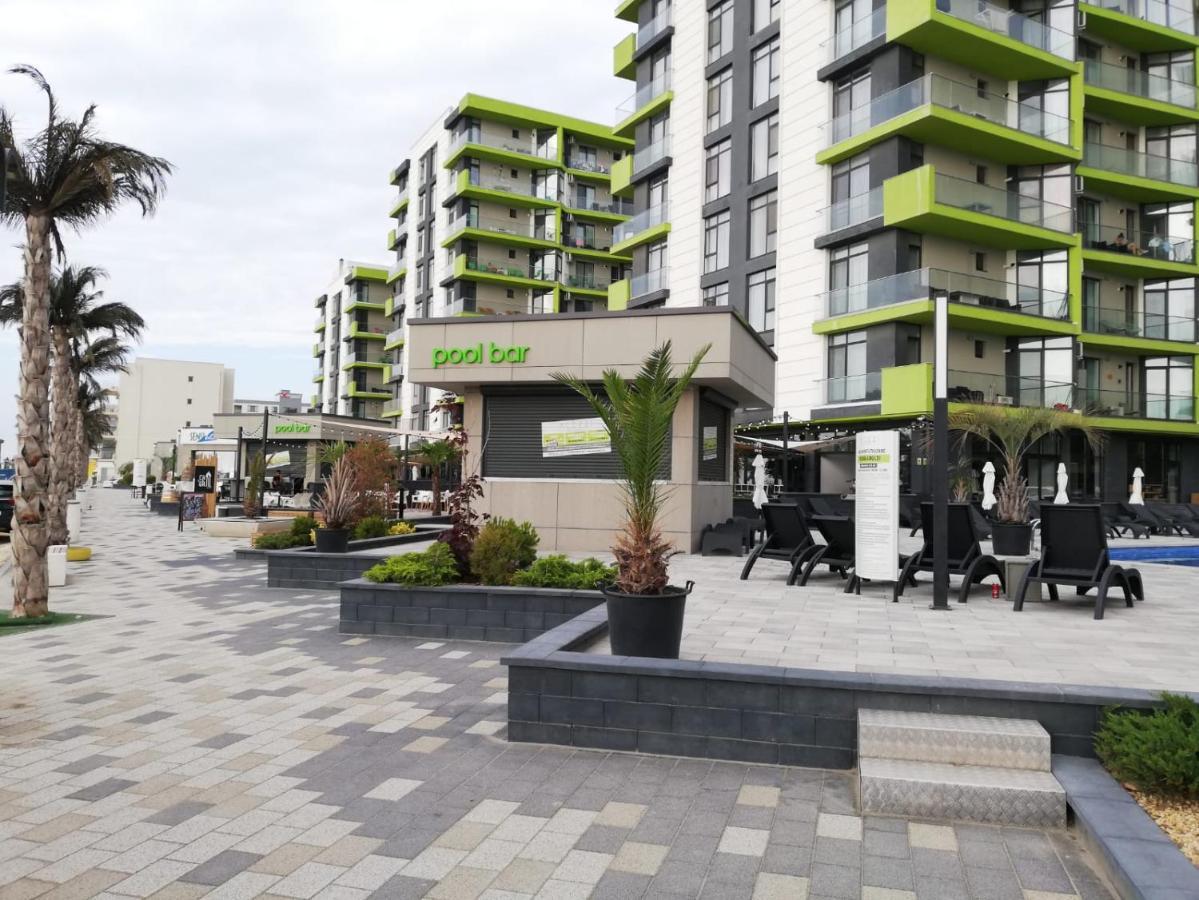 Luxury Kln By Alezzi Mamaia Nord Apartment Navodari Exterior photo