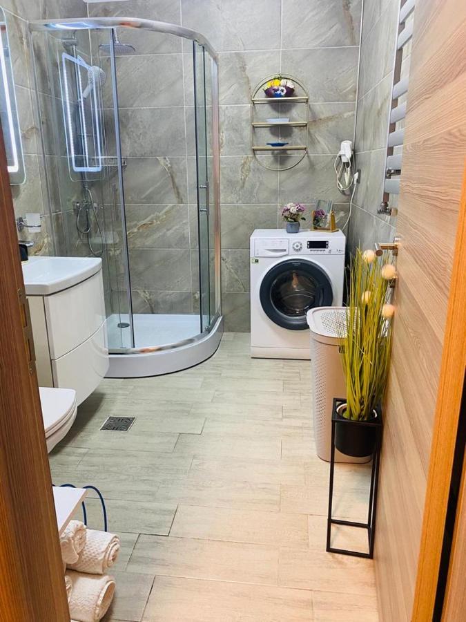 Luxury Kln By Alezzi Mamaia Nord Apartment Navodari Exterior photo