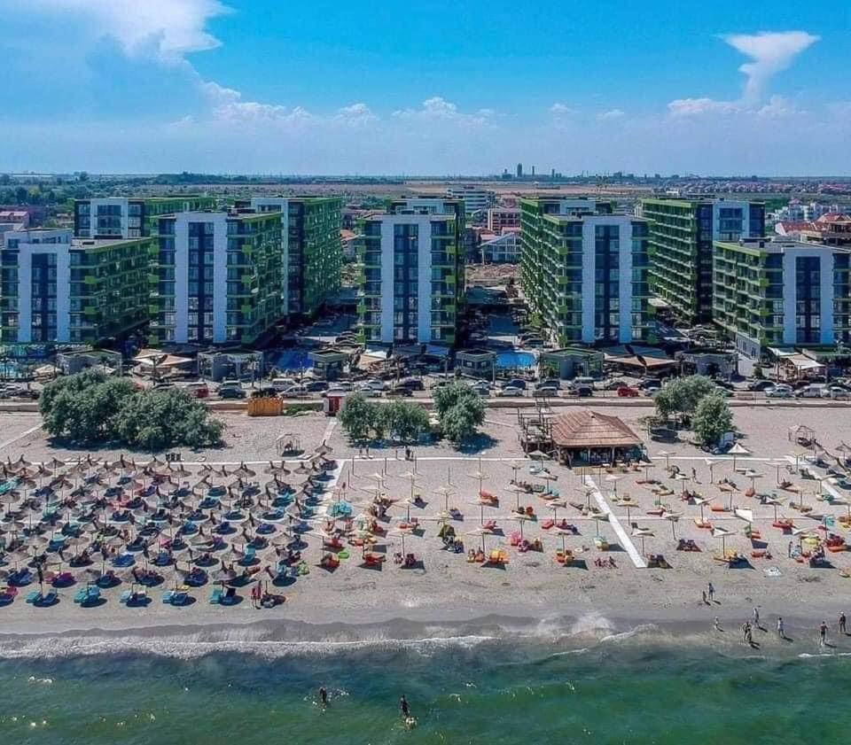 Luxury Kln By Alezzi Mamaia Nord Apartment Navodari Exterior photo